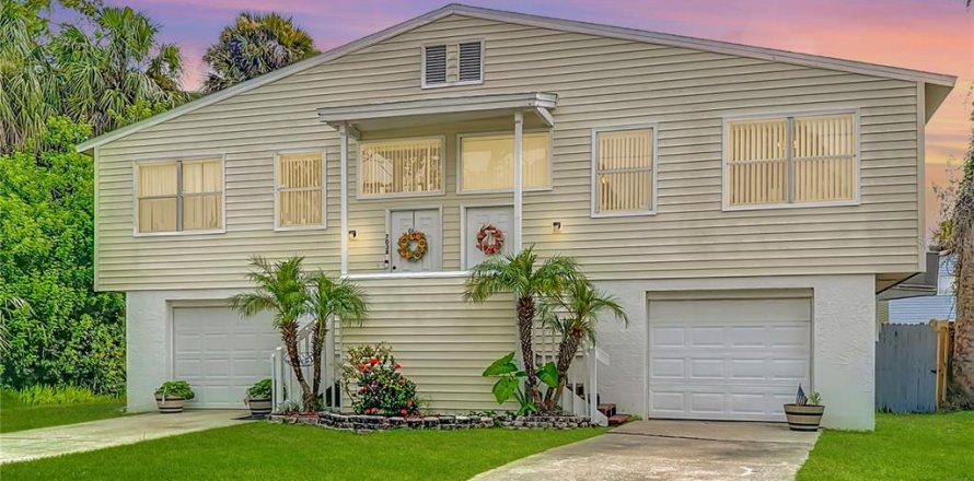 Immobilier commercial à New Port Richey, Floride 4 chambres, 173.17 m2 № 1904917
