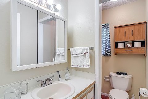 Immobilier commercial à vendre à New Port Richey, Floride: 4 chambres, 173.17 m2 № 1904917 - photo 28
