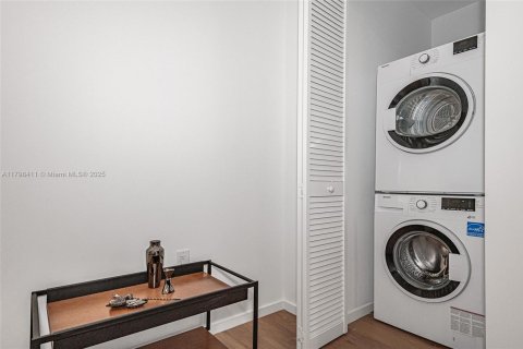 Copropriété à vendre à Miami, Floride: 1 chambre, 52.03 m2 № 1861756 - photo 24