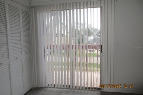Adosado en alquiler en Kissimmee, Florida, 2 dormitorios, 101.08 m2 № 1901633 - foto 16