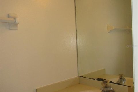 Adosado en alquiler en Kissimmee, Florida, 2 dormitorios, 101.08 m2 № 1901633 - foto 8