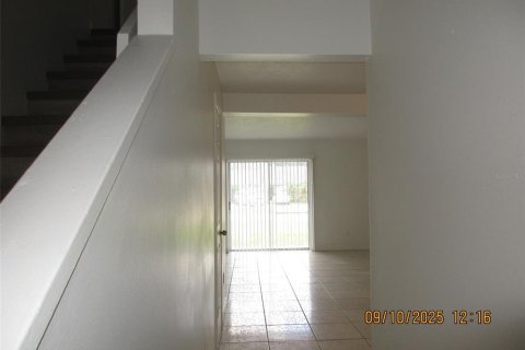 Adosado en alquiler en Kissimmee, Florida, 2 dormitorios, 101.08 m2 № 1901633 - foto 4