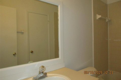 Adosado en alquiler en Kissimmee, Florida, 2 dormitorios, 101.08 m2 № 1901633 - foto 27