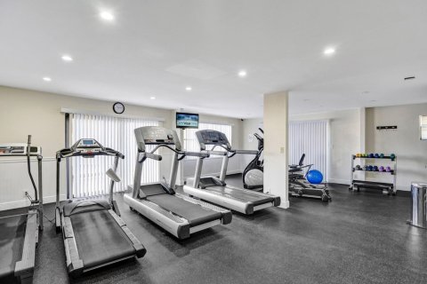 Condo in Hillsboro Beach, Florida, 2 bedrooms  № 832908 - photo 1