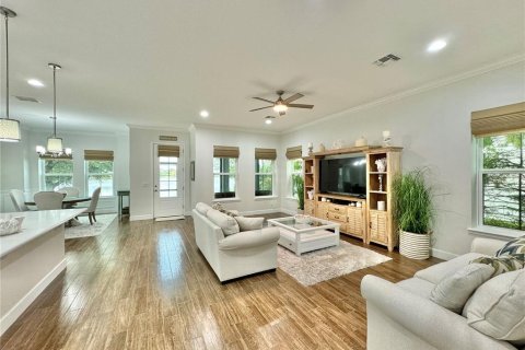 Villa ou maison à louer à Orlando, Floride: 4 chambres, 235.14 m2 № 2095995 - photo 18