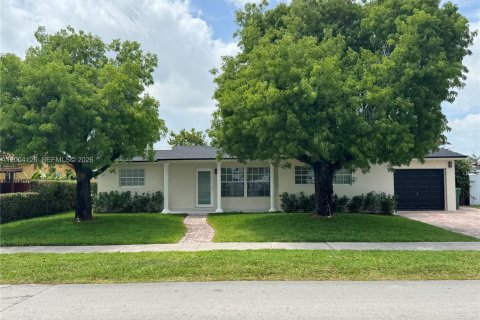 Villa ou maison à Hialeah, Floride 3 chambres, 158.03 m2 № 2068305