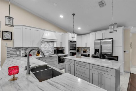 House in Ocala, Florida 3 bedrooms, 176.05 sq.m. № 1517364 - photo 9