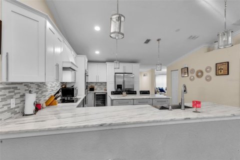 House in Ocala, Florida 3 bedrooms, 176.05 sq.m. № 1517364 - photo 14