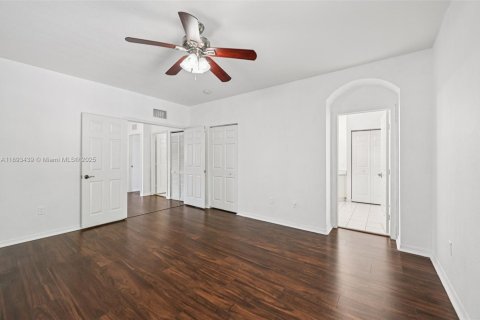 Adosado en alquiler en Homestead, Florida, 3 dormitorios, 176.98 m2 № 1947009 - foto 19