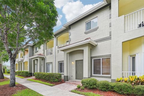 Adosado en alquiler en Homestead, Florida, 3 dormitorios, 176.98 m2 № 1947009 - foto 2