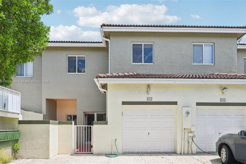 Adosado en alquiler en Homestead, Florida, 3 dormitorios, 176.98 m2 № 1947009 - foto 4