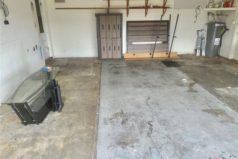 House in New Port Richey, Florida 2 bedrooms, 141.12 sq.m. № 1918567 - photo 23