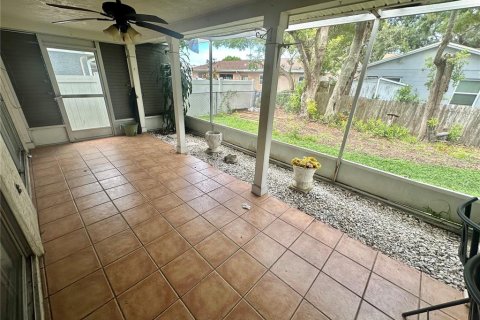 House in New Port Richey, Florida 2 bedrooms, 141.12 sq.m. № 1918567 - photo 21