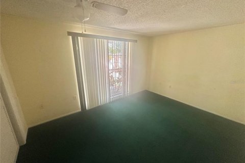 House in New Port Richey, Florida 2 bedrooms, 141.12 sq.m. № 1918567 - photo 16