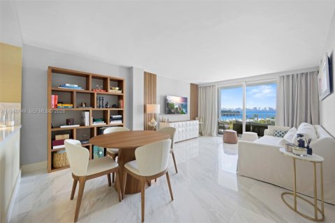 Condo in Miami Beach, Florida, 1 bedroom  № 2031673 - photo 7