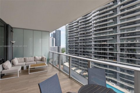 Condo in Miami, Florida, 2 bedrooms  № 2062783 - photo 9