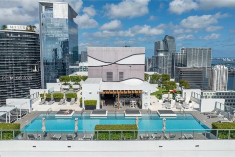 Condo in Miami, Florida, 2 bedrooms  № 2062783 - photo 24