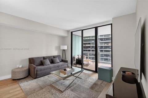 Condo in Miami, Florida, 2 bedrooms  № 2062783 - photo 3