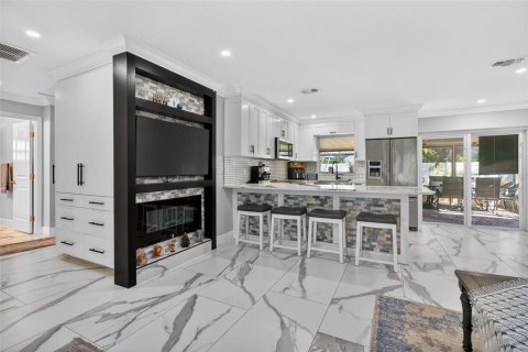 Villa ou maison à vendre à Largo, Floride: 3 chambres, 107.02 m2 № 2093242 - photo 5