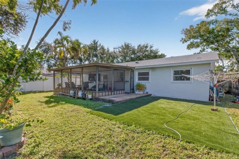 Villa ou maison à vendre à Largo, Floride: 3 chambres, 107.02 m2 № 2093242 - photo 23