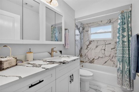 Villa ou maison à vendre à Largo, Floride: 3 chambres, 107.02 m2 № 2093242 - photo 19