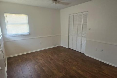 Villa ou maison à louer à Punta Gorda, Floride: 2 chambres, 97.73 m2 № 1866482 - photo 6