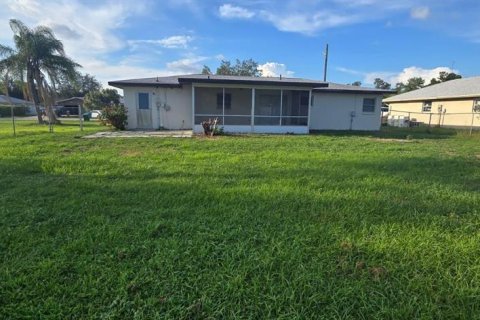 Villa ou maison à louer à Punta Gorda, Floride: 2 chambres, 97.73 m2 № 1866482 - photo 17