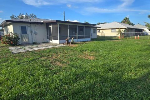 Villa ou maison à louer à Punta Gorda, Floride: 2 chambres, 97.73 m2 № 1866482 - photo 19