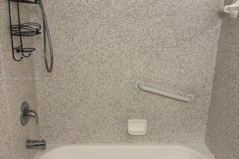 Casa en alquiler en Port St. Lucie, Florida, 2 dormitorios, 101.17 m2 № 2008901 - foto 9