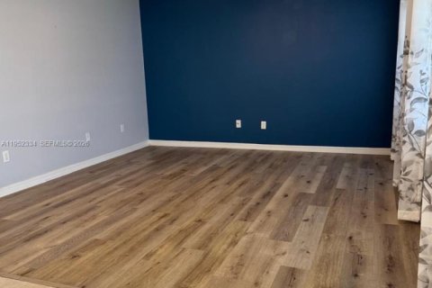 Casa en alquiler en Port St. Lucie, Florida, 2 dormitorios, 101.17 m2 № 2008901 - foto 5