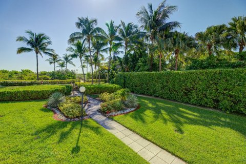 Condo in Miami Beach, Florida, 2 bedrooms  № 1737934 - photo 3