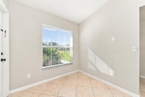 House in Clermont, Florida 3 bedrooms, 123.93 sq.m. № 2396161 - photo 7