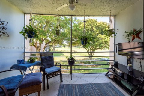 Condominio en venta en Davie, Florida, 2 dormitorios, 88.26 m2 № 2075414 - foto 5