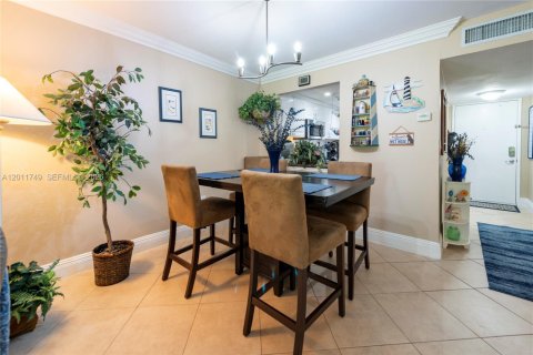 Condominio en venta en Davie, Florida, 2 dormitorios, 88.26 m2 № 2075414 - foto 13