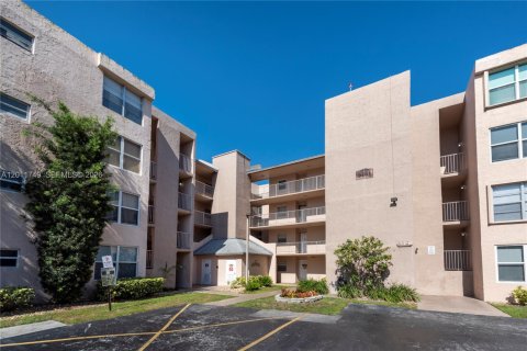 Condominio en venta en Davie, Florida, 2 dormitorios, 88.26 m2 № 2075414 - foto 16