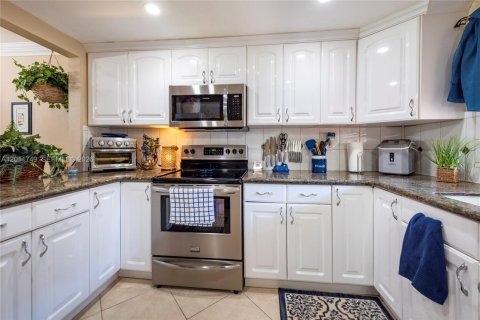 Condominio en Davie, Florida, 2 dormitorios  № 2075414