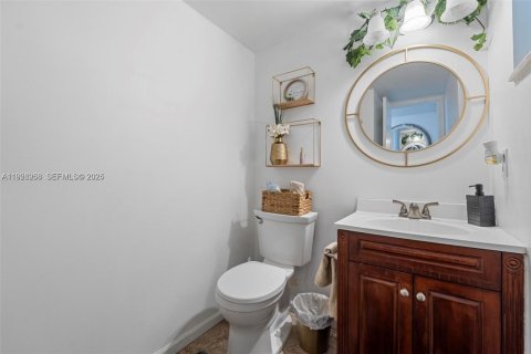 Condominio en venta en Davie, Florida, 1 dormitorio, 68.84 m2 № 2076878 - foto 13