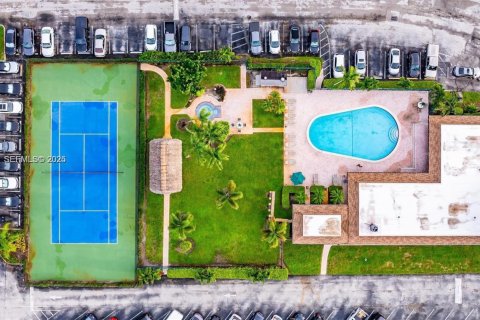 Condominio en venta en Davie, Florida, 1 dormitorio, 68.84 m2 № 2076878 - foto 22
