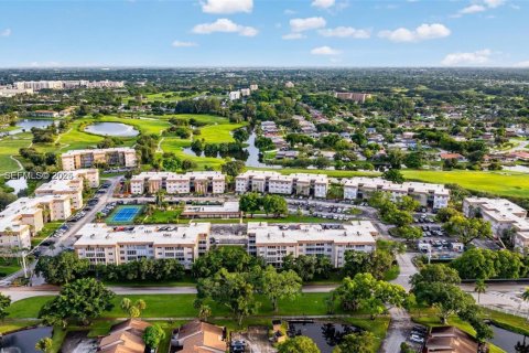 Condominio en venta en Davie, Florida, 1 dormitorio, 68.84 m2 № 2076878 - foto 25