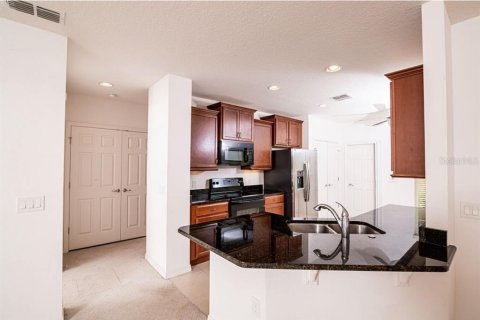 Casa en venta en Kissimmee, Florida, 2 dormitorios, 102.38 m2 № 1685231 - foto 4
