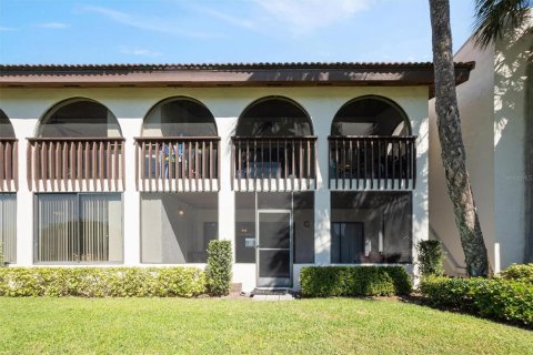 Condo in Lake Wales, Florida, 2 bedrooms  № 1723942 - photo 3