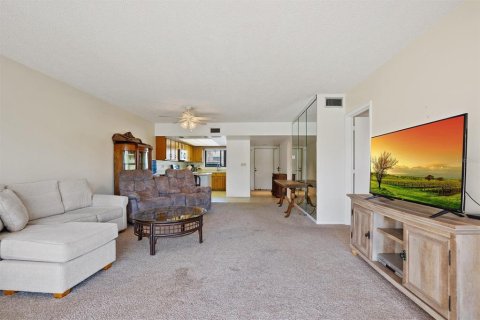 Condo in Lake Wales, Florida, 2 bedrooms  № 1723942 - photo 15