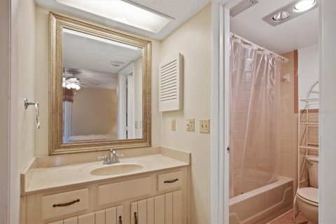 Condo in Lake Wales, Florida, 2 bedrooms  № 1723942 - photo 26