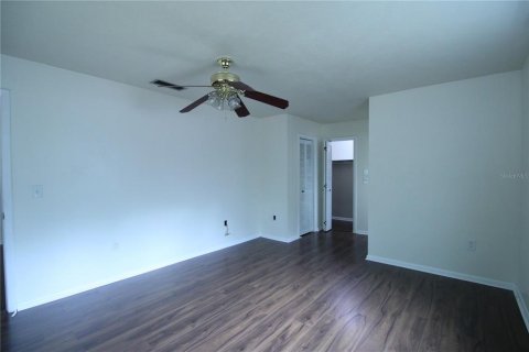 Casa en alquiler en Gainesville, Florida, 4 dormitorios, 176.7 m2 № 2106677 - foto 6