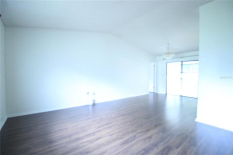 Casa en alquiler en Gainesville, Florida, 4 dormitorios, 176.7 m2 № 2106677 - foto 4