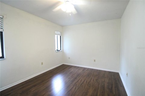 Casa en alquiler en Gainesville, Florida, 4 dormitorios, 176.7 m2 № 2106677 - foto 9