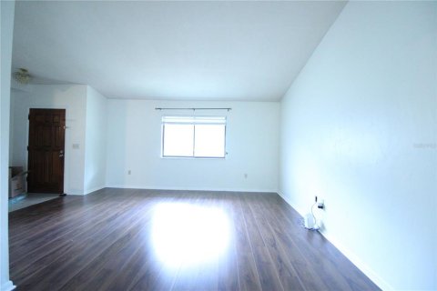 Casa en alquiler en Gainesville, Florida, 4 dormitorios, 176.7 m2 № 2106677 - foto 2