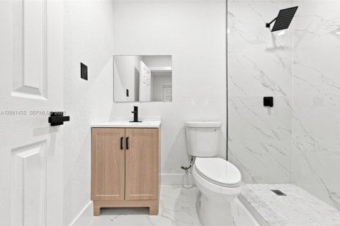 Villa ou maison à vendre à Miami, Floride: 4 chambres, 152.45 m2 № 2341249 - photo 26