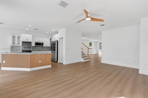 Villa ou maison à vendre à Homestead, Floride: 5 chambres, 310.29 m2 № 2146476 - photo 9
