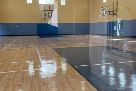 Condo in Orlando, Florida, 2 bedrooms  № 1981441 - photo 22